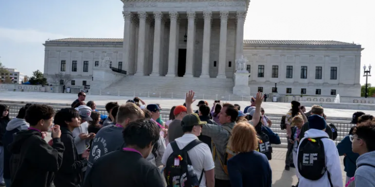 SHBA përballë një vendimi historik: Gjykata e Lartë shqyrton shtetësinë me lindje