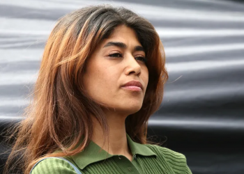 Eurodeputetja Rima Hassan ndalohet nga policia franceze, akuza për “justifikim terrorizmi”