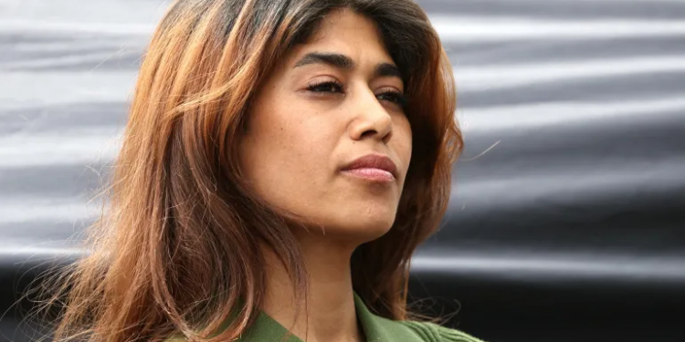 Eurodeputetja Rima Hassan ndalohet nga policia franceze, akuza për “justifikim terrorizmi”