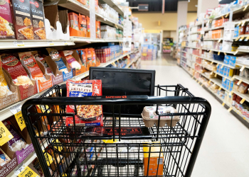 Rriten çmimet globale të ushqimeve, ndikimi i luftës në Lindjen e Mesme po ndihet në tregje dhe tavolina