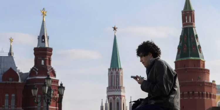 Ndërprerjet e internetit në Moskë dhe Shën Petersburg rrisin frikën për survejim masiv nga Kremlini