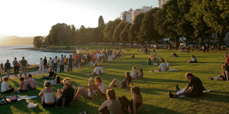Lufta për shtetësi: disa vende vendosin barriera, Kanadaja hap portat