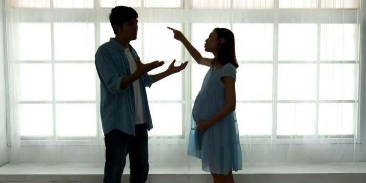 Nëse je shtatzënë, mund tё divorcohesh mё shpejt / SHBA miraton ligjin e ri