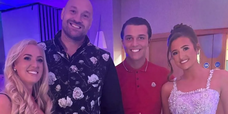 Angli/ Familja e famshme Fury godet sërish: Venezuela drejt altarit – Tyson në ring