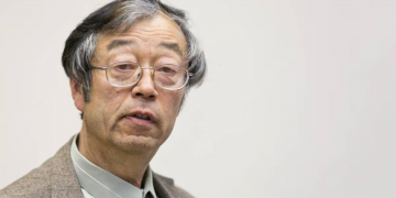 Satoshi Nakamoto, miliarderi misterioz pas Bitcoin-it: “Më mirë të mos zbulohet kurrë”