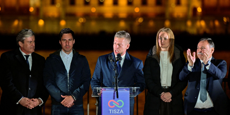 Lideri i ri i Hungarisë: “Nëse më telefonon Putini, do t’i them të ndalë luftën”