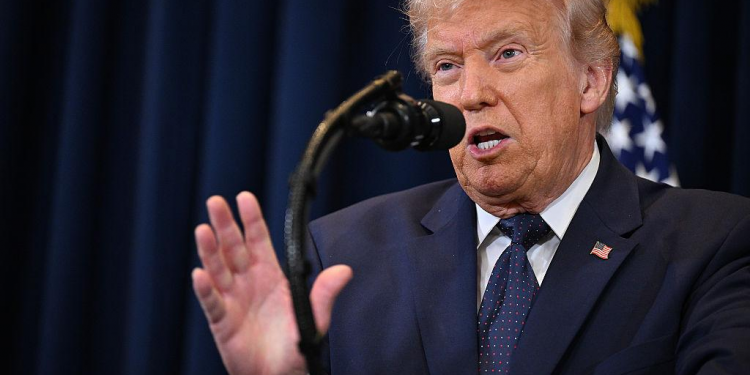 “Kam zgjidhur 10 luftëra”: Trump shpall armëpushim 10-ditor me Iranin, por dërgon edhe 10 mijë trupa