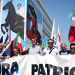 E djathta ekstreme “mbledh forcat” në Milano: liderët europianë sulmojnë emigracionin dhe Brukselin