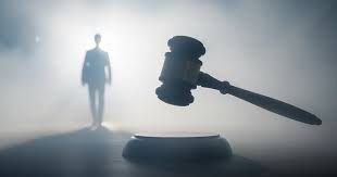 Prezumimi i pafajësisë vs cipa e paturpësisë