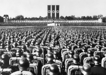 Gjermania hap “dosjet e familjes”: një klikim mjafton për të zbuluar nëse të afërmit kanë qenë nazistë