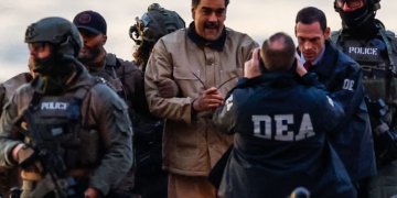 Basti që “shiti” Maduron: një marins amerikan fitoi 400 000 $ nga kapja e presidentit venezuelian, duke qenë vetë në operacionin special