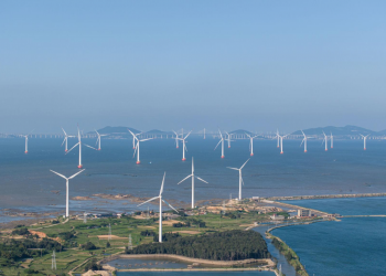 Lufta me Iranin ndez “boom”-in e energjisë së pastër: Kina përfituesja më e madhe globale