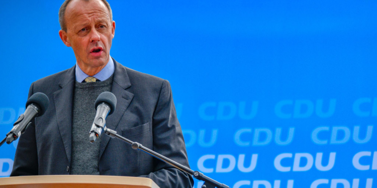 Merz sulmon Trump-in: “SHBA po poshtërohet nga Irani” – negociatat në krizë të thellë