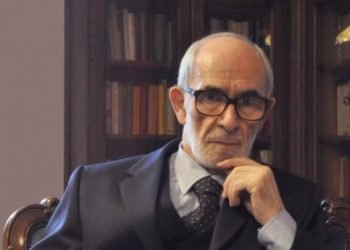 Letrat shqipe vajtojnë: Shuhet KOLOSI i fundit i erës sonë, Rexhep Qosja