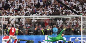 PSG mbron kurorën europiane, Arsenali shembet në penallti pas një finaleje dramatike
