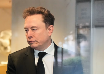 Kush duhet të mbajë çelësat e “makinës së Zotit”? Drama Musk–Altman nxjerr në pah një pyetje më të madhe se vetë gjyqi