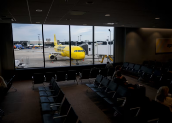 Kaos në aeroporte: mbyllja e papritur e Spirit Airlines lë mijëra pasagjerë në rrugë