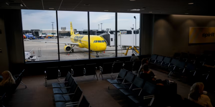 Kaos në aeroporte: mbyllja e papritur e Spirit Airlines lë mijëra pasagjerë në rrugë