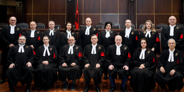 “Arresti në burg nuk është më rutinë”: Gjykata e Lartë vendos standarde të reja dhe kufizon praktikën automatike të paraburgimit