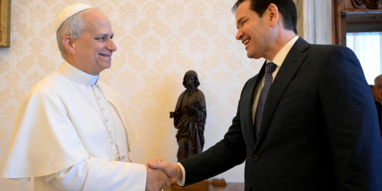 “Predikoni Ungjillin, jo luftën”: Papa Leo i përgjigjet Trumpit dhe thellon përplasjen me Shtëpinë e Bardhë