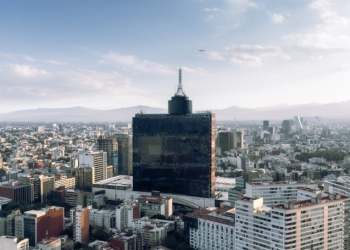 Betoni qё po shemb njё metropol: Mexico City fundoset dhe NASA po e sheh nga hapësira