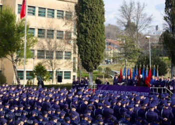 Presim të luftojnë krimin, shteti i ushqen me krimba dhe i helmon: 56 studentë të Akademisë së Sigurisë përfundojnë në Infektiv