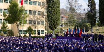 Presim të luftojnë krimin, shteti i ushqen me krimba dhe i helmon: 56 studentë të Akademisë së Sigurisë përfundojnë në Infektiv
