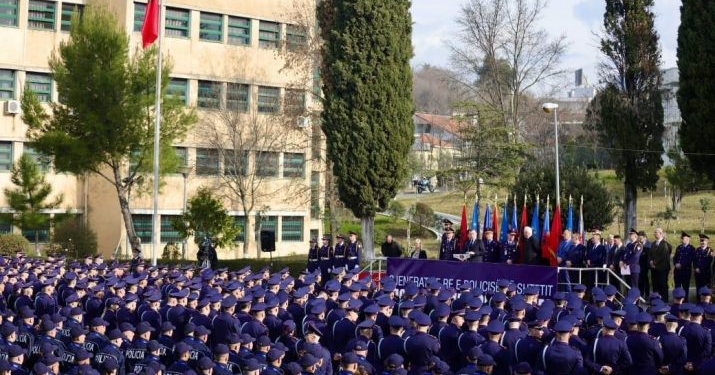 Presim të luftojnë krimin, shteti i ushqen me krimba dhe i helmon: 56 studentë të Akademisë së Sigurisë përfundojnë në Infektiv