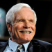 Kush ishte Ted Turner – rebeli që krijoi CNN dhe që i mësoi botës të jetojë me lajmin 24 orë