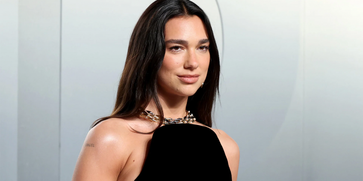Dua Lipa padit Samsungun: Kërkon 15 milionë dollarë për përdorimin e imazhit të saj pa leje