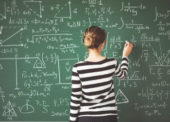 Më shumë vajza diplomohen në matematikë, por pak arrijnë në majat akademike