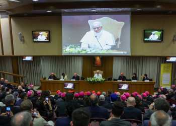 Papa Leo XIV nё enciklikën për Inteligjencën Artificiale: “Asnjë teknologji nuk mund të zëvendësojë njeriun”