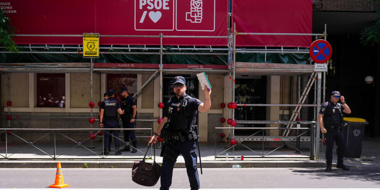 Spanjë: Policia bastis selinë e socialistëve, gjykata heton një skemë për sabotimin e hetimeve