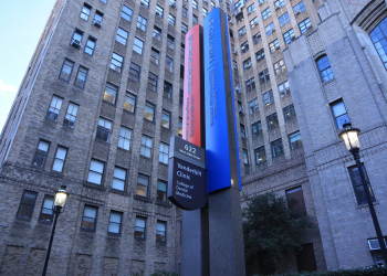 Skandali Epstein vazhdon të sjellё pasoja: Universiteti Columbia largon një tjetër drejtues tё përfshirë në pranimin e të dashurës së miliarderit