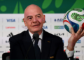 Rritet presioni ndaj Infantinos, polemikat e Botërorit 2026 po lënë në hije futbollin