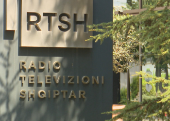 RTSH pa Botërorin, Gëllçi: Televizioni publik u kthye në zyrë shtypi të qeverisë