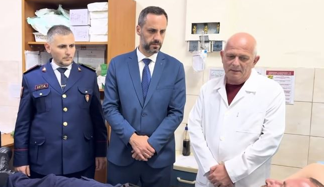 Ministri ceremonial i Brendshëm vazhdon delegimin veror të përgjegjësisë