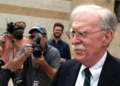 Ish-këshilltari për Sigurinë Kombëtare John Bolton pranon fajësinë për mbajtje të paligjshme të informacionit të klasifikuar
