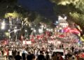 Diaspora zbret në bulevard, protesta e Flamingove shënon një tjetër etapë/ Ditëlindja e Ramës “festohet” me tortë betoni