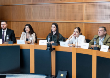 Deputetët e Shqipërisë, rroga e Qershorit dhe Brukseli si destinacion turistik