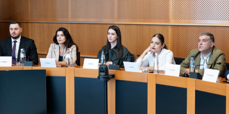 Deputetët e Shqipërisë, rroga e Qershorit dhe Brukseli si destinacion turistik