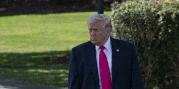 Trump kërcënon Iranin: “1.000 raketa janë gati për t’u lëshuar nëse tentojnë të më vrasin”