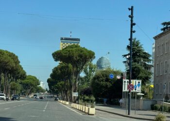 660 metrat e pushtetit: Reforma Territoriale marshon nё bulevard
