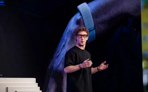 Zuckerberg parashikon “superinteligjencë” për të gjithë: Çdo njeri do të ketë agjentin e tij personal me AI