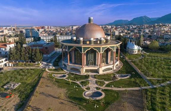 Mikroshteti bektashi si mashtrimi me mikrokredi