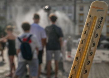Kujdes nga i nxehti: 40 gradë në Gjirokastër e Berat, 38 në Tiranë por ndjehet si 42
