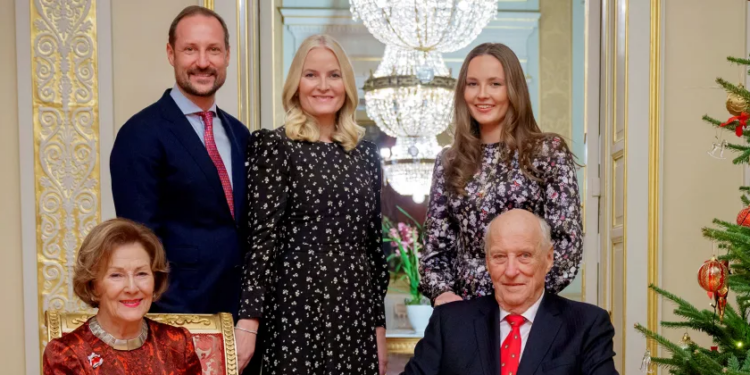 Pas vdekjes së Mbretit Harald V, çfarë e pret familjen mbretërore norvegjeze të tronditur nga skandalet?