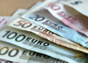 Katër ekonomitë e mëdha po humbasin peshë në BE, Polonia fituesja e madhe e 20 viteve të fundit
