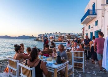 Edhe Greqia si Shqipëria: Më shumë turistë që shpenzojnë më pak