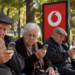 Telefoni po bëhet luks: Vodafone e çon rimbushjen minimale në 500 lekë /Po pensionisti me 13 mijë lekë pension si lidhet me fëmijët?